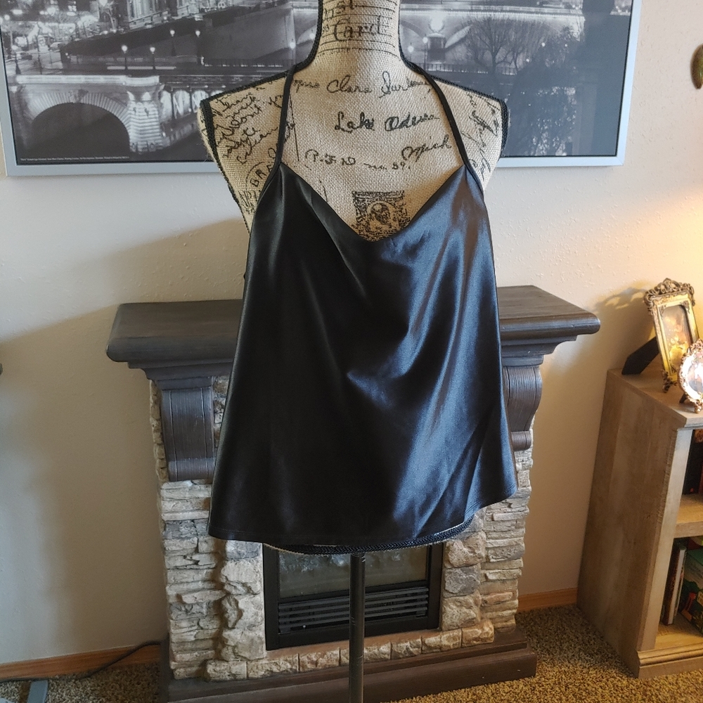 Satin tank